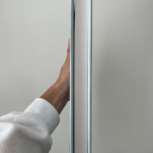 The Office BFFs: Tales of The Office from Two Best Friends Who Were There book - Picture 3 of 3